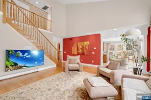 304 Blauvelt Ct, Paramus, NJ 07652 - Photo 14