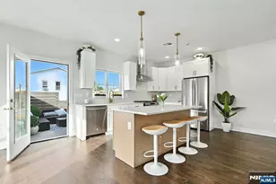 192 Canterbury Ave, North Arlington, NJ 07031 - Photo 6