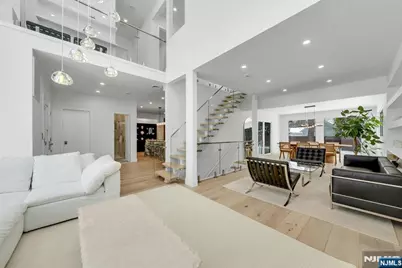 27 Knickerbocker Road, Closter, NJ 07624 - Photo 4