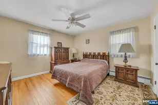 648 Milton Ave, Lyndhurst Township, NJ 07071 - Photo 8