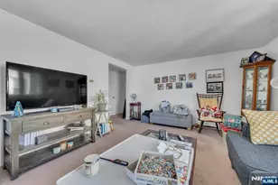 648 Milton Ave, Lyndhurst Township, NJ 07071 - Photo 14