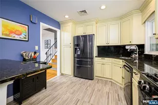 624 West Dr, Paramus, NJ 07652 - Photo 12