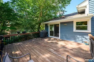 624 West Dr, Paramus, NJ 07652 - Photo 30