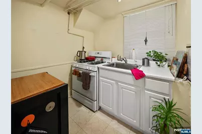 520 Schuyler Avenue, Kearny, NJ 07032 - Photo 36