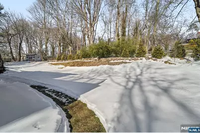 6 Browning Court, Roseland, NJ 07068 - Photo 44