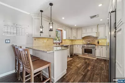 6 Browning Court, Roseland, NJ 07068 - Photo 12