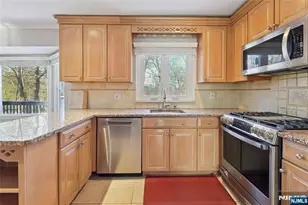 319 Roseland Ave, Essex Fells, NJ 07021 - Photo 6