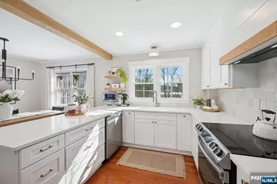 24 Raynor Road, Morris Township, NJ 07960 - Photo 14