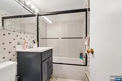 301 Beech Street 2B #2B, Hackensack, NJ 07601 - Photo 16