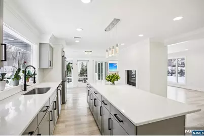 56 Pinehill Drive, Upper Saddle River, NJ 07458 - Photo 6