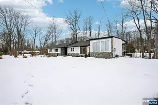 56 Pinehill Dr, Upper Saddle River, NJ 07458 - Photo 42