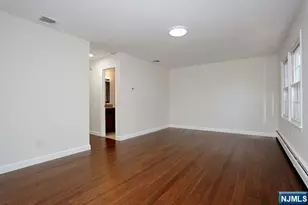 8 Crestwood Mews, Allendale, NJ 07401 - Photo 14