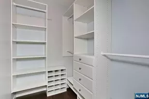 8 Crestwood Mews, Allendale, NJ 07401 - Photo 16