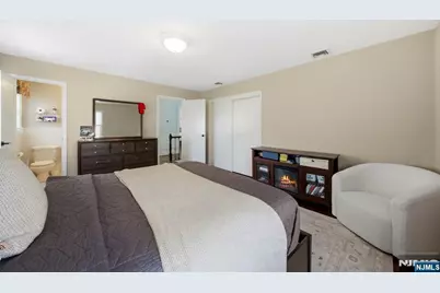 18 Laura Lane, Park Ridge, NJ 07656 - Photo 26