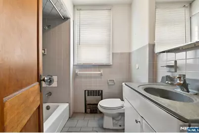 419 Hamilton Street, Harrison, NJ 07029 - Photo 20