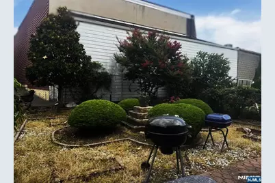 214 Morris Street, Fairview, NJ 07022 - Photo 30