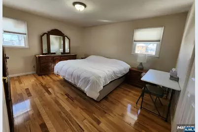 830 Pennsylvania Avenue, Lyndhurst Township, NJ 07071 - Photo 26