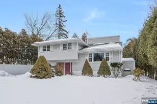 52 Deer Trail Rd, Hillsdale, NJ 07642 - Photo 2