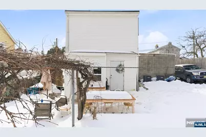 135 Dixon Avenue, Paterson, NJ 07501 - Photo 30