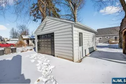 88 Harrington Road, Clifton, NJ 07012 - Photo 16
