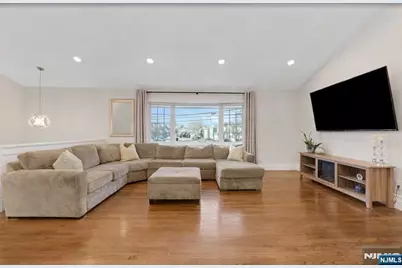 30-06 Morlot Avenue, Fair Lawn, NJ 07410 - Photo 8