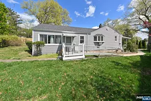 23 Hamil Ct, Clifton, NJ 07013 - Photo 20