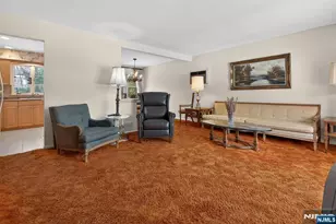 106 Walnut St, Oakland, NJ 07436 - Photo 6