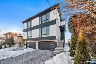 265 13th St, Palisades Park, NJ 07650 - Photo 2