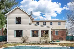 35 Taggart Way, Saddle Brook Township, NJ 07663 - Photo 2