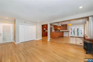 35 Taggart Way, Saddle Brook Township, NJ 07663 - Photo 10