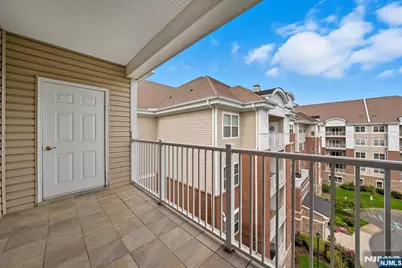 6406 Warrens Way Top Floor &amp; Dee #TOP FLOOR &amp; DEE, Wanaque, NJ 07465 - Photo 34