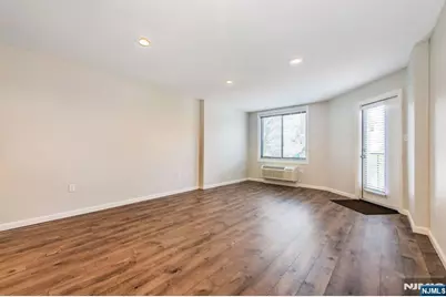 115 Polifly Road 5D #5D, Hackensack, NJ 07601 - Photo 4