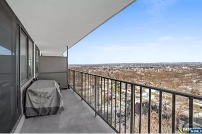 277 Prospect Avenue 18B #18B, Hackensack, NJ 07601 - Photo 24