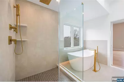 428 Lafayette Avenue, Cliffside Park, NJ 07010 - Photo 42