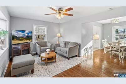 21-10 Carlisle Place, Fair Lawn, NJ 07410 - Photo 4