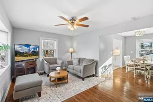 21-10 Carlisle Pl, Fair Lawn, NJ 07410 - Photo 4