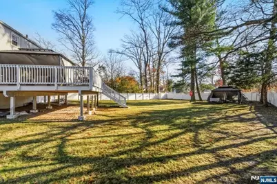 21-10 Carlisle Place, Fair Lawn, NJ 07410 - Photo 28