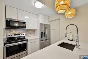 333 Grand Ave 1I, Palisades Park, NJ 07650 - Photo 4