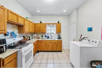 30 N 11th Street, Newark, NJ 07107 - Photo 8