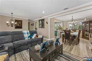 9 Chalen Ct, Pompton Lakes, NJ 07442 - Photo 2