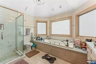 9 Chalen Ct, Pompton Lakes, NJ 07442 - Photo 14