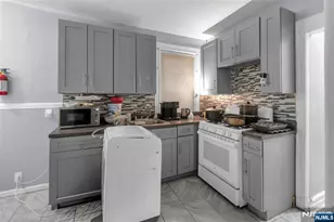 37 Blum St, Newark, NJ 07103 - Photo 8