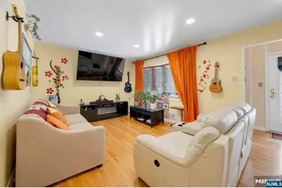 30 Marion Avenue, Rochelle Park Township, NJ 07662 - Photo 10