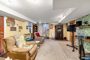 30 Marion Ave, Rochelle Park Township, NJ 07662 - Photo 36