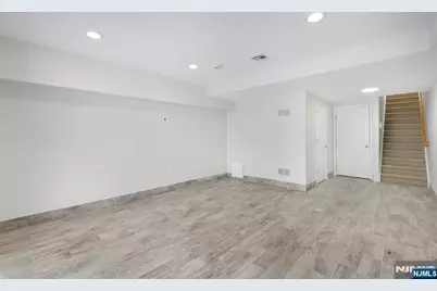 24 Van Pelt Place C #C, Little Falls Township, NJ 07424 - Photo 20