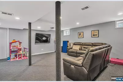 1284 Wellington Avenue, Teaneck Township, NJ 07666 - Photo 26