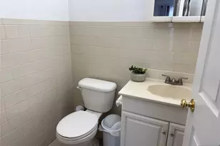 41 Stuyvesant Rd, Teaneck Township, NJ 07666 - Photo 8