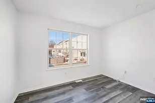 246 Matthews Drive, Newark, NJ 07103 - Photo 28