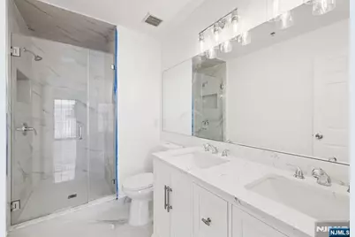 246 Matthews Drive, Newark, NJ 07103 - Photo 38