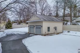 76 Carey Ave, Butler, NJ 07405 - Photo 4